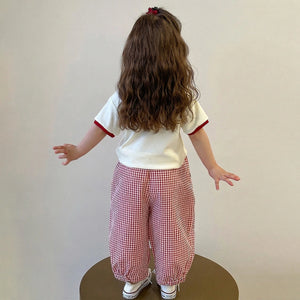 Girls Cream Graphics Short Sleeve T-shirts With Red Checked Pants Sets Sets