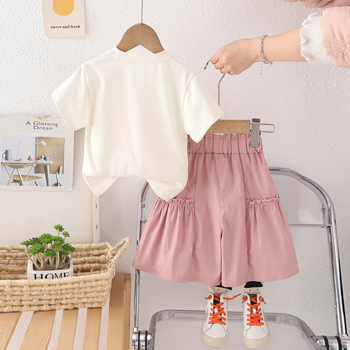 Girls Heart Printed Short Sleeves T-Shirt With Flared Pink Shorts Set 2 pc. Sets