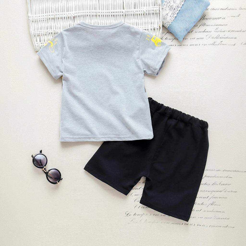 Boys Grey Graphic Print Round Neck T-Shirt With Shorts Sets 2 pc. Sets