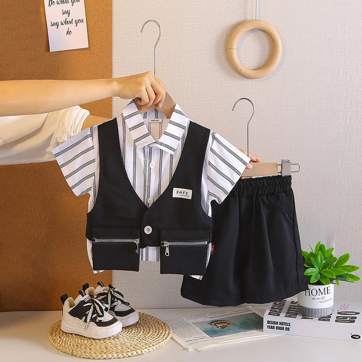 Boys Black Stripes Attached Front Waistcoat Shirt With Shorts Sets Sets Black 1-2 Y