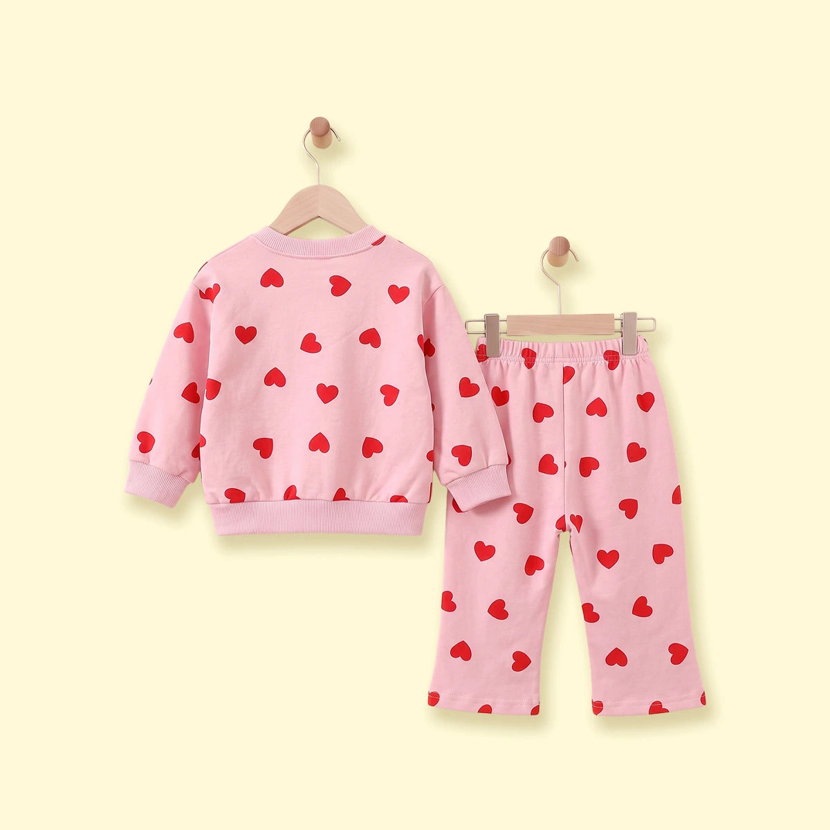 Girls Pink Heart Printed Sweatshirt & Pants Co-ord Sets Sets
