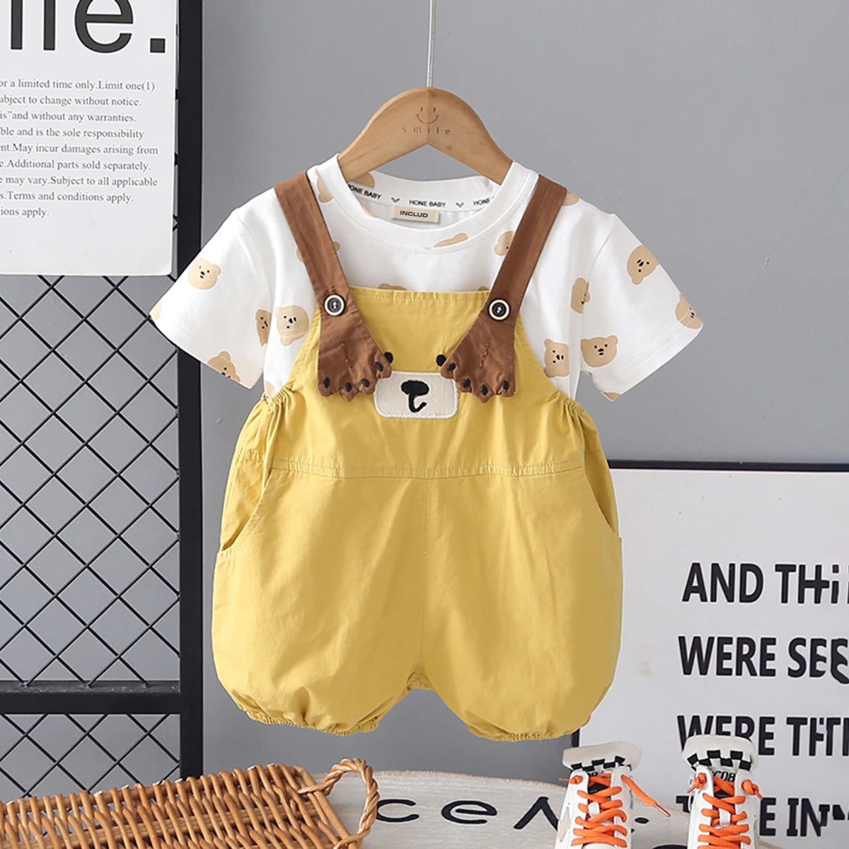 Girls Yellow Embroidered Dungaree With Bear Print T-Shirt Set Sets Yellow 1-2 Y