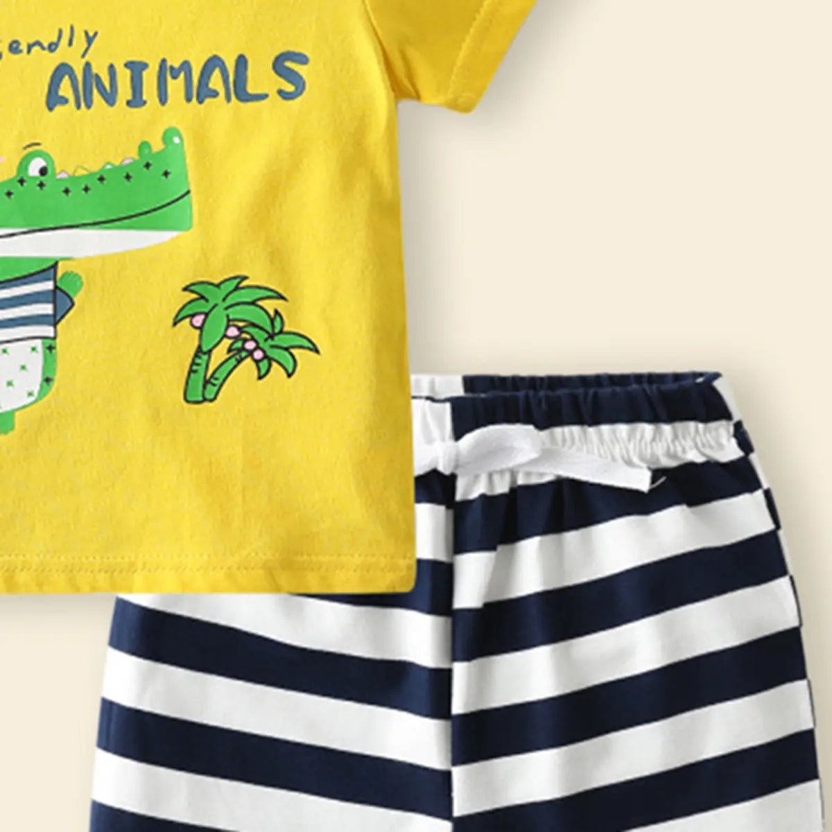 Boys Yellow Crocodile Cartoon Printed T-Shirt With Stripes Shorts Set Sets