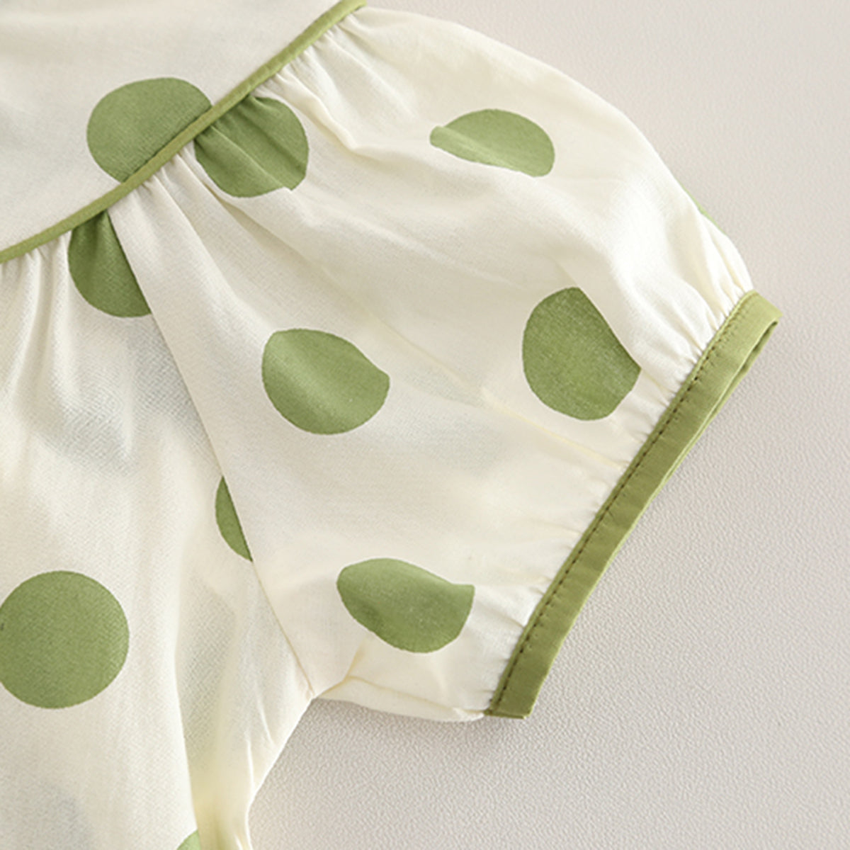 Girls Green Polka Dot Printed Puff Sleeves Top With Capri Set 2 pc. Sets