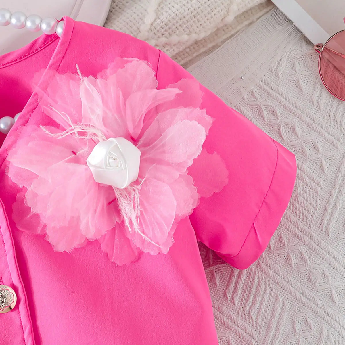 Girls Pink Flower Applique Short Sleeves Top With Pleated Skirts Co-ord Sets Sets