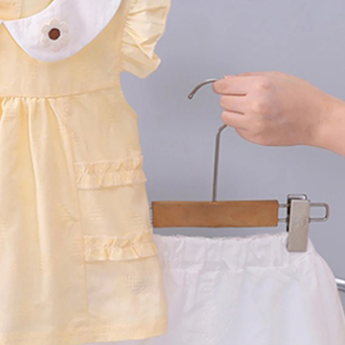 Girls Yellow Flower Applique Ruffle Top With Shorts Set Sets