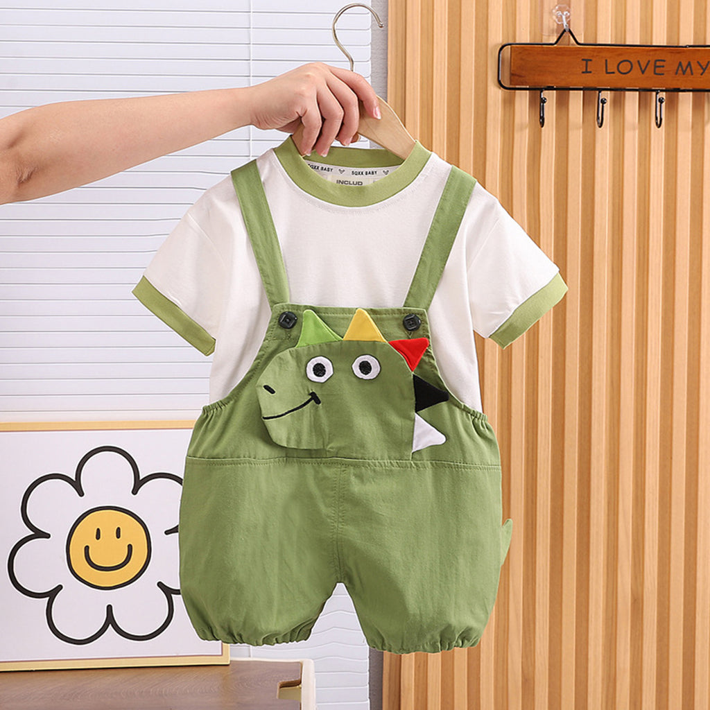 Boys Short Sleeve T-Shirt With Applique Dungaree