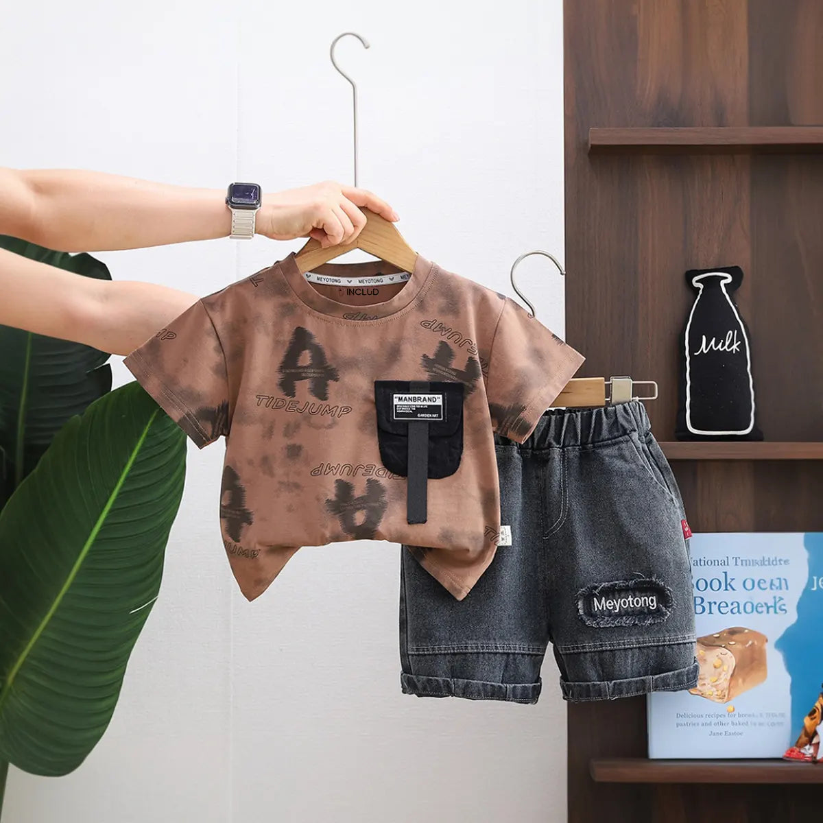 Boys Brown Typographic Print Short Sleeves T-Shirt With Denim Shorts Set Sets Brown 1-2 Y