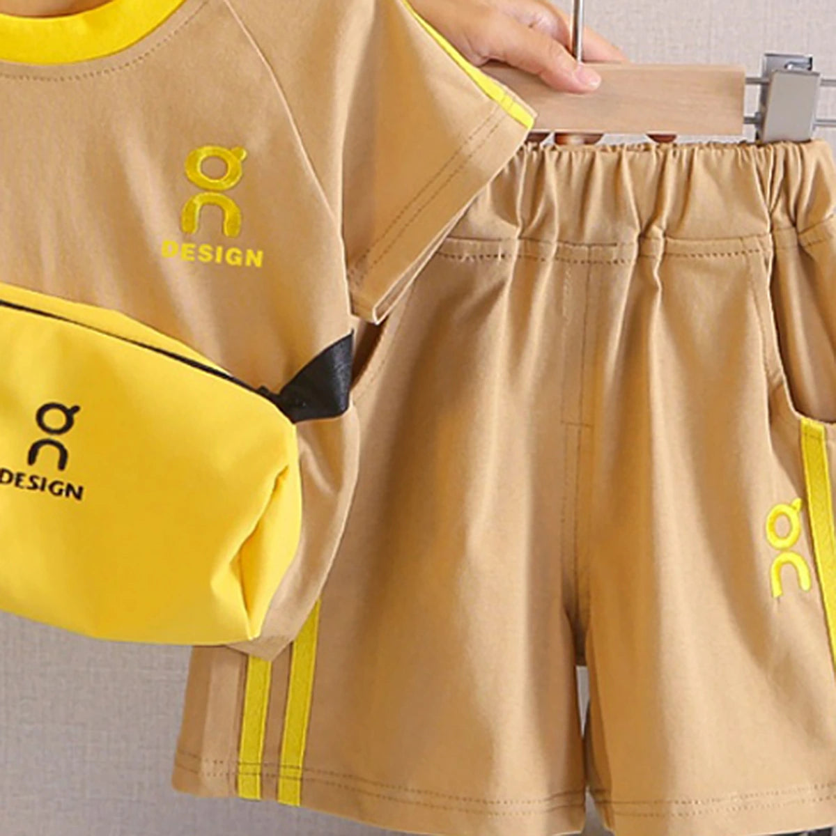 Boys Khaki Printed Short Sleeve T-Shirt With Elasticated Shorts Sets Sets