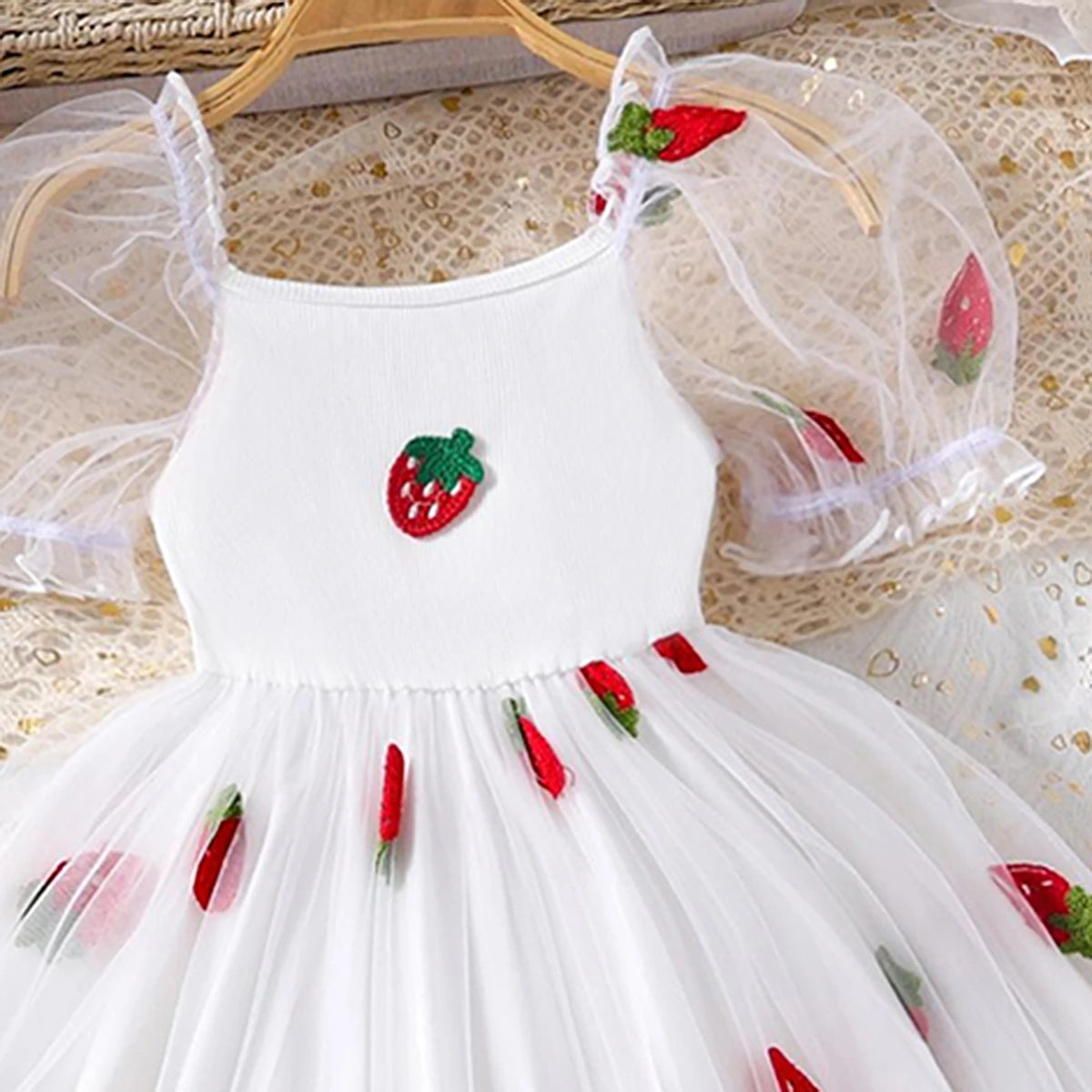 Girls White Strawberry Print Puff Sleeve Fit & Flare Dress Casual Dresses