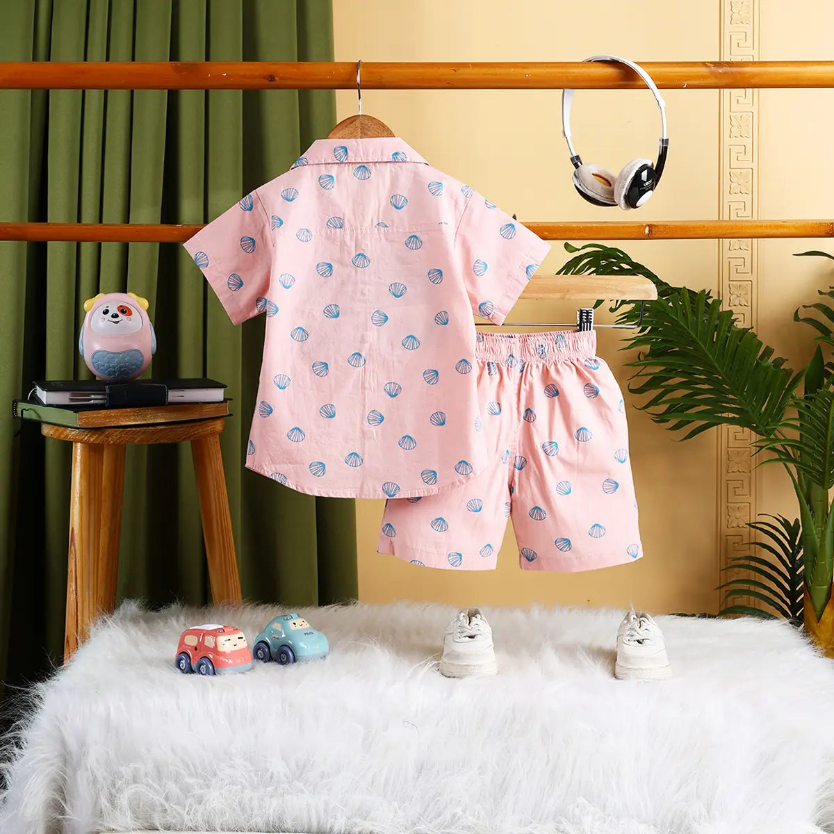 Boys Pink Seashell Printed Short Sleeve Shirt With Printed Elasticated Shorts Sets Sets