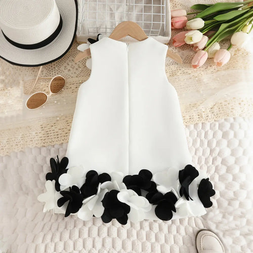Girls White Sleeveless A-line Party Wear Dress With 3D Flowers Appliques Party Dresses
