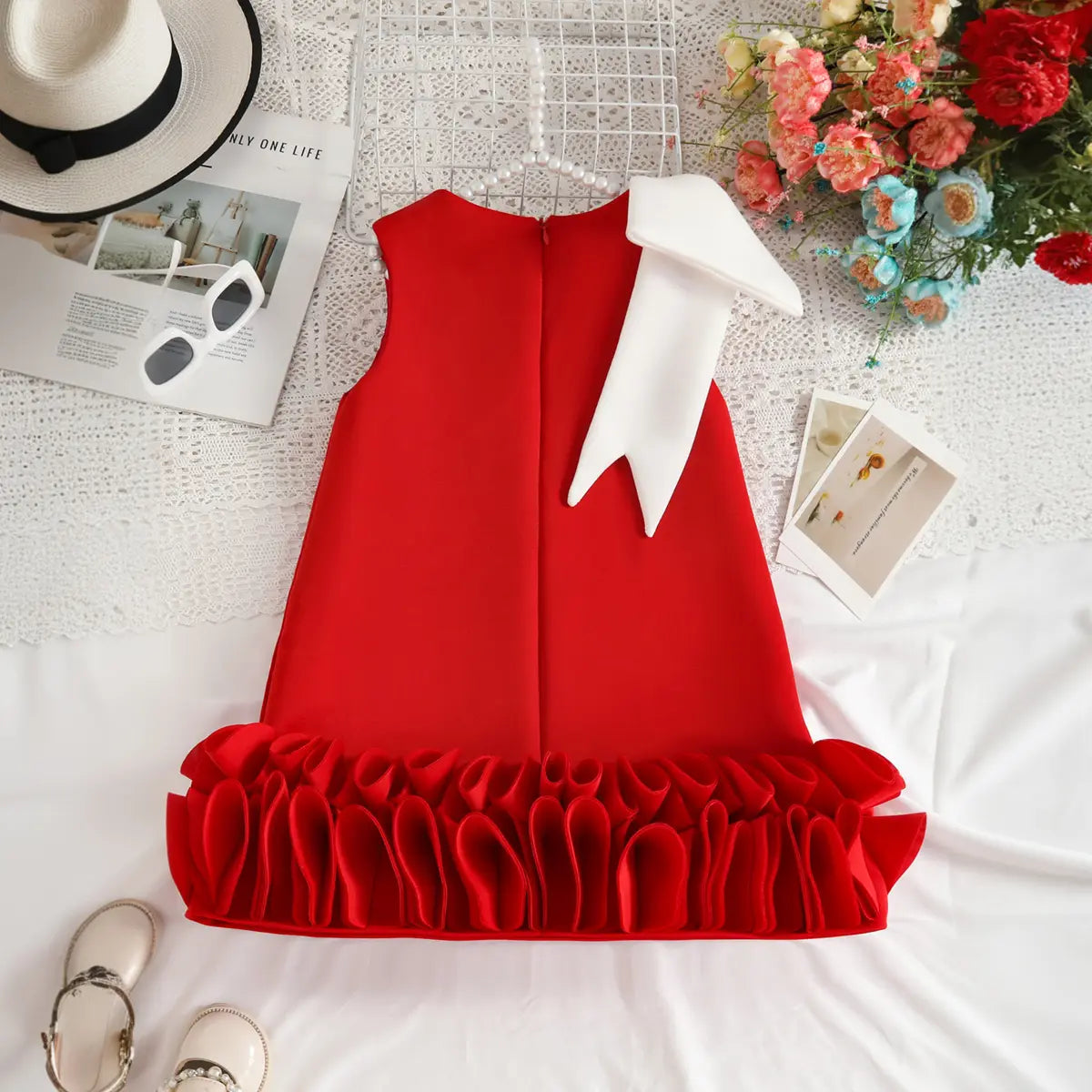 Girls Red Sleeveless A-line Party Wear Dress With Bow Applique Party Dresses
