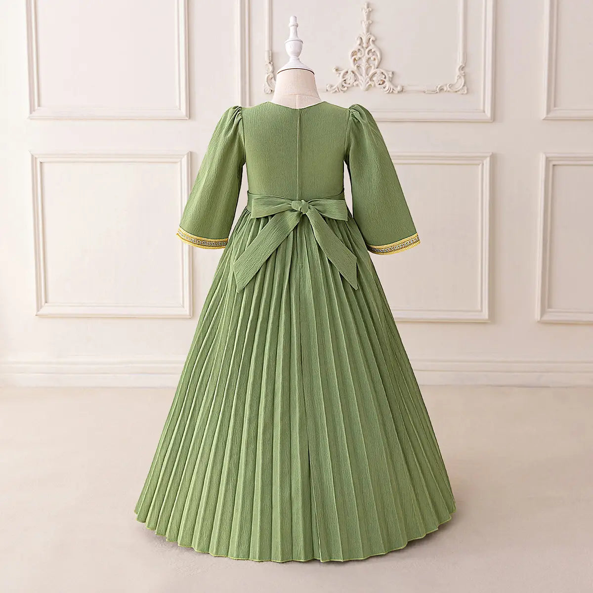 Girls Green Embroidered Maxi Dress With Three-quarter Sleeves Casual Dresses