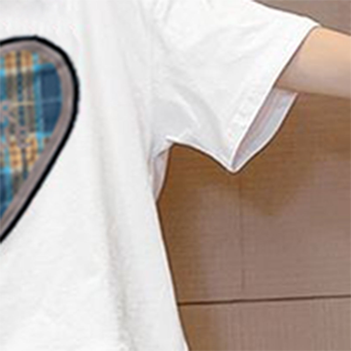 Girls White Heart Patched Summer T-Shirt With Checked Pants Set 2 pc. Sets