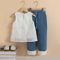 Girls White Floral Applique Top With Denim Pants Sets Sets