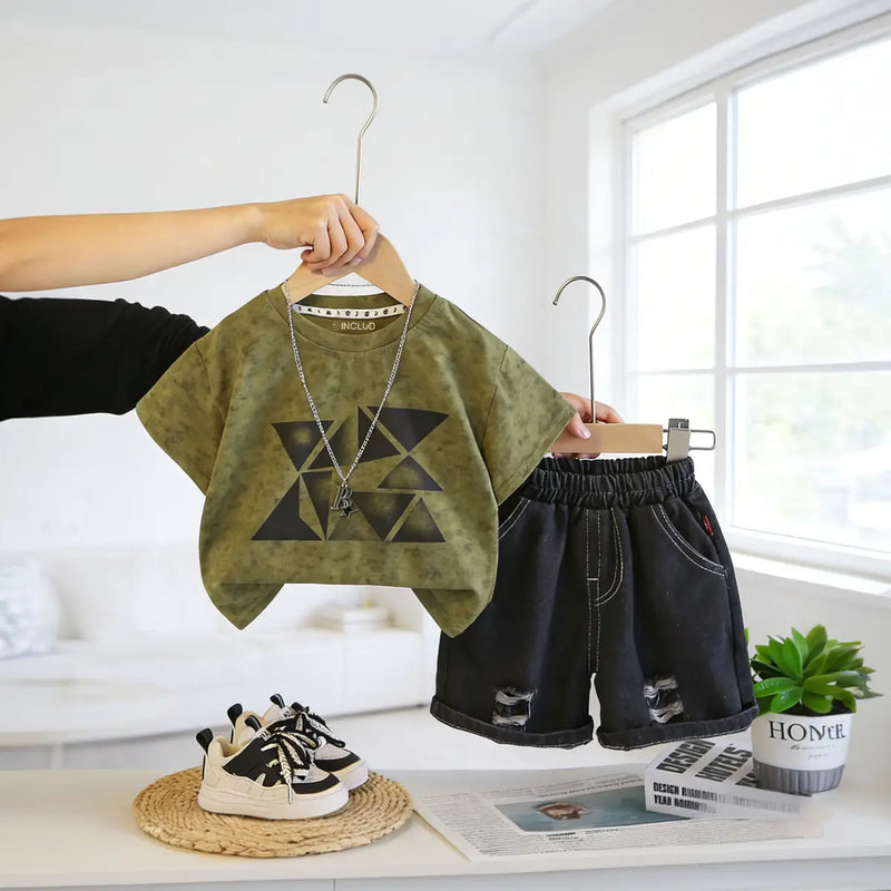 Boys Olive Green Geometric Print Round Neck T-Shirt With Shorts Sets Sets Olive 1-2 Y