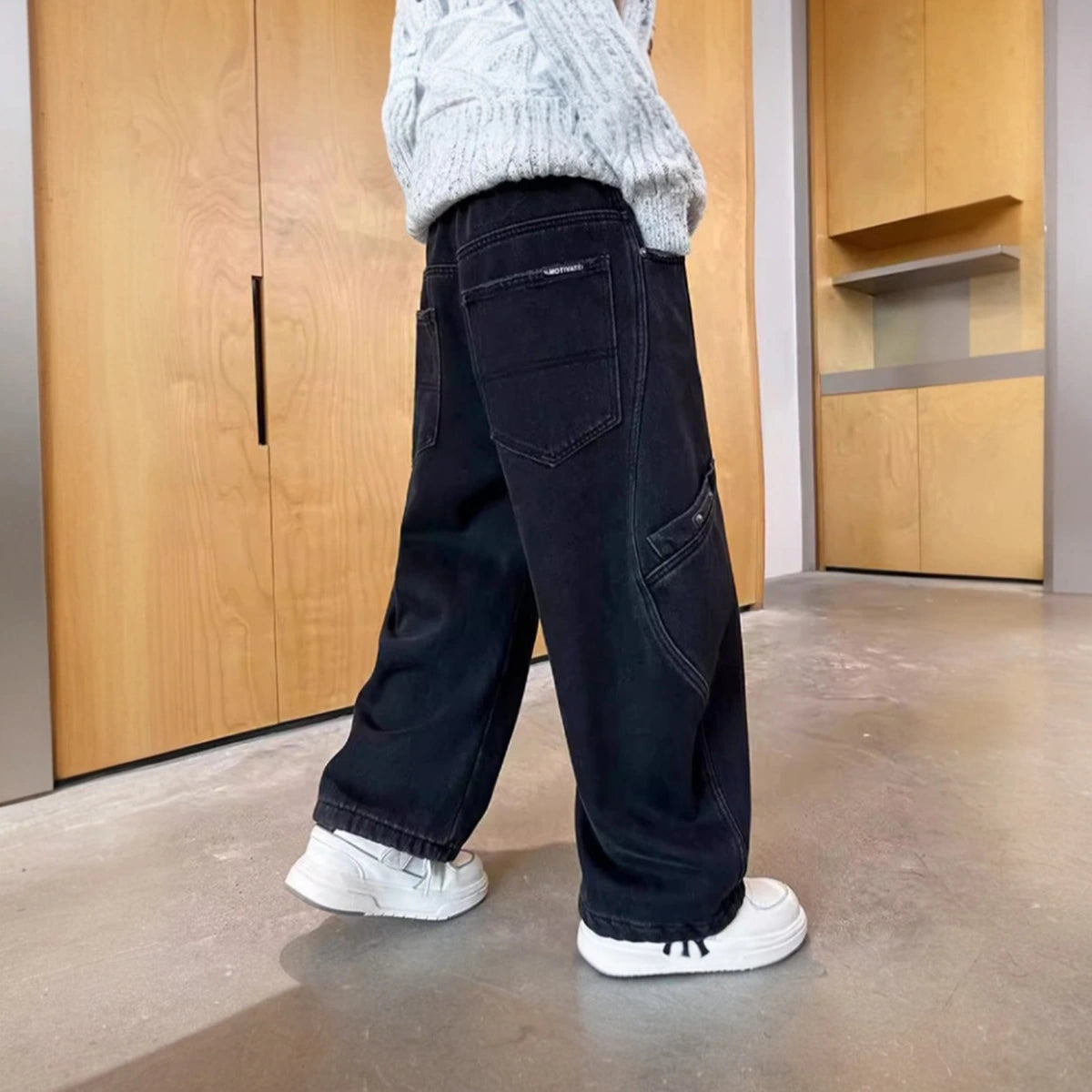 Boys Black Solid Relaxed Fit Denim Jeans Pants