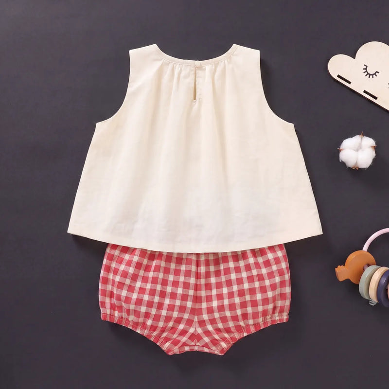 Girls Beige Mushroom Applique Top With Shorts Sets Sets