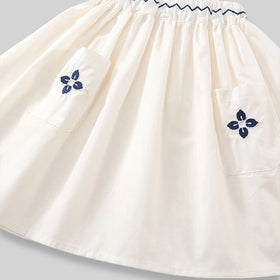 Girls Off White Sleeveless Embroidered Top With Skirt Sets Sets