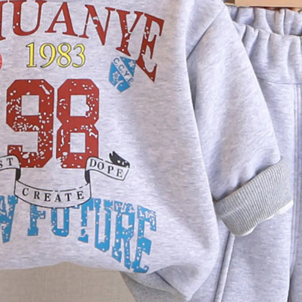 Boys Grey Alphanumeric Printed sweatshirt With Jogger Sets Sets