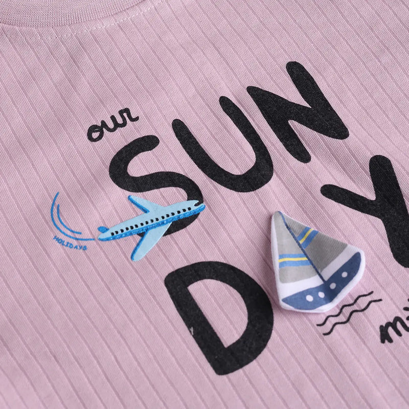 Boys Lilac Typography Printed T-Shirt With Cargo Shorts Sets Sets