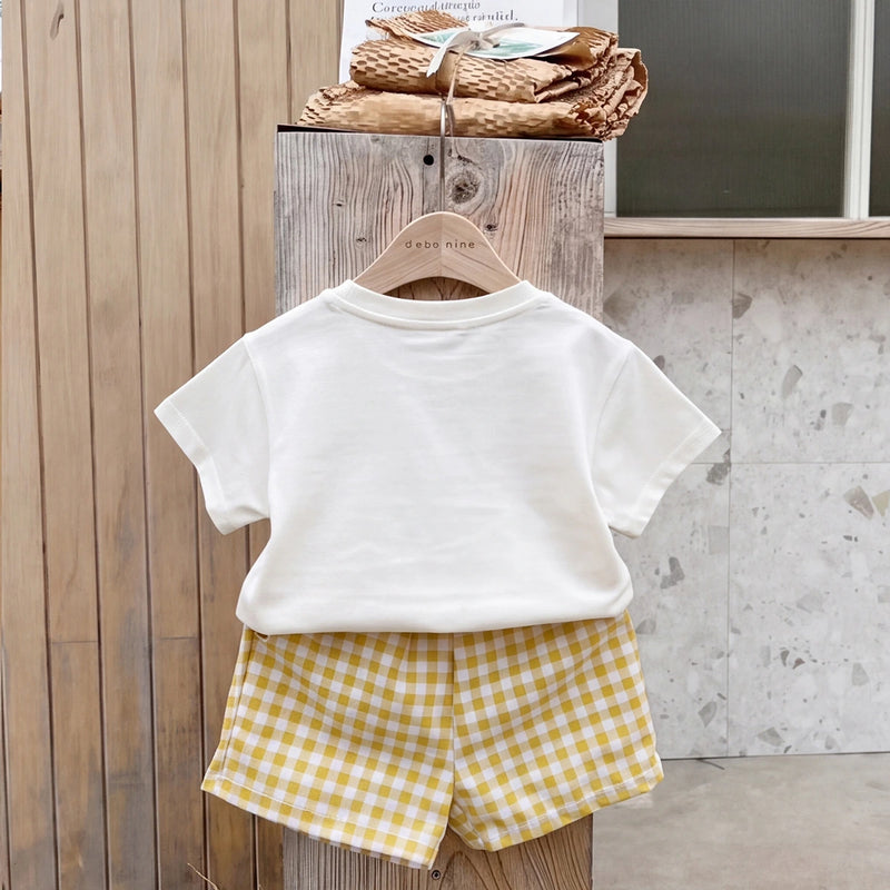 Boys White Short Sleeve Animal Print T-Shirt With Checked Shorts Sets 2 pc. Sets