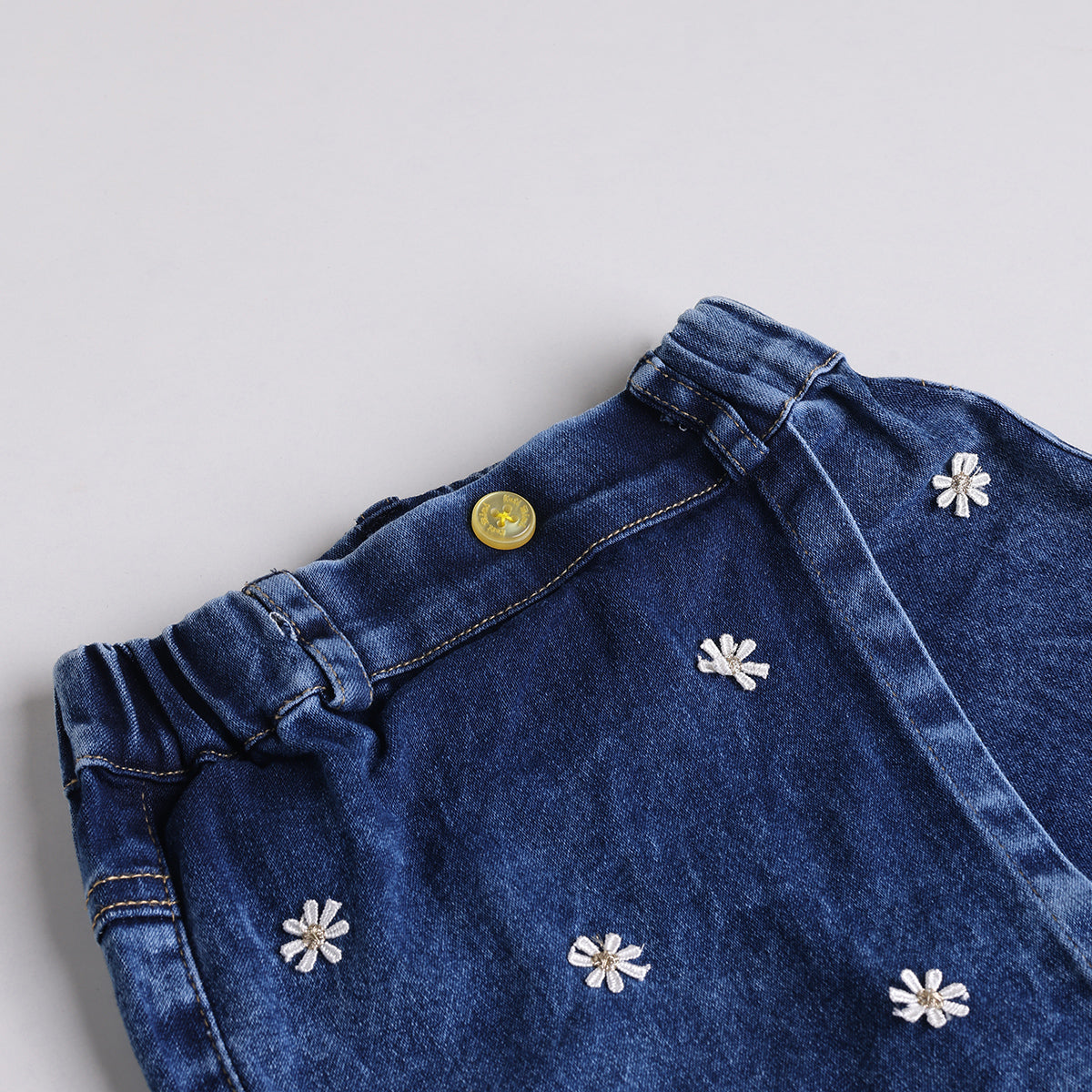 Girls Yellow Floral Applique T-Shirt With Denim Shorts Sets 2 pc. Sets