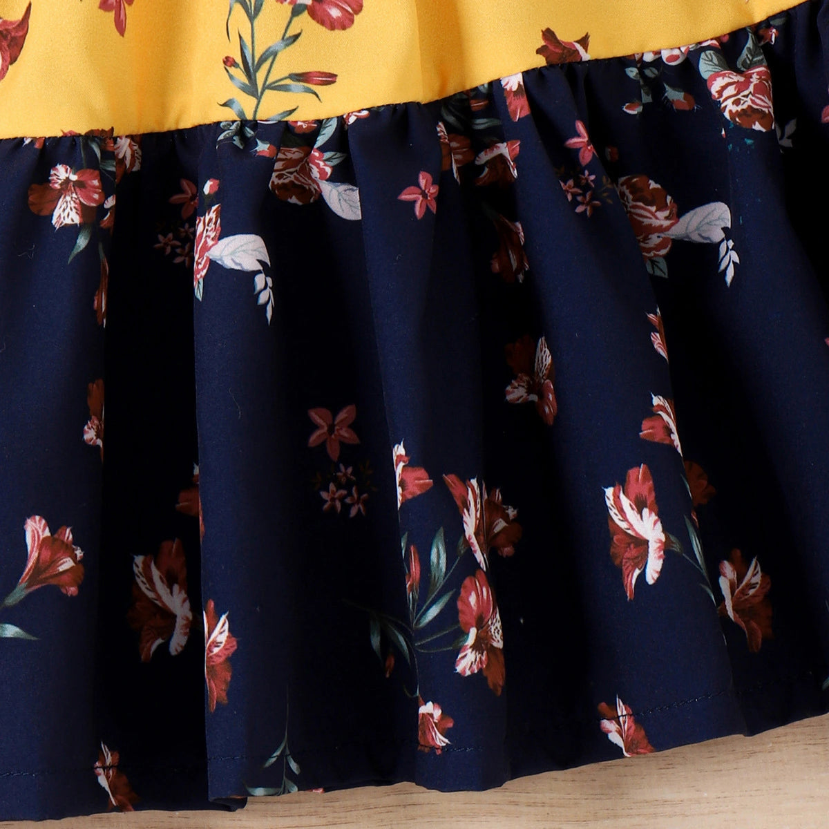Girls Yellow Floral Print Round Neck Tiered Dress Casual Dresses