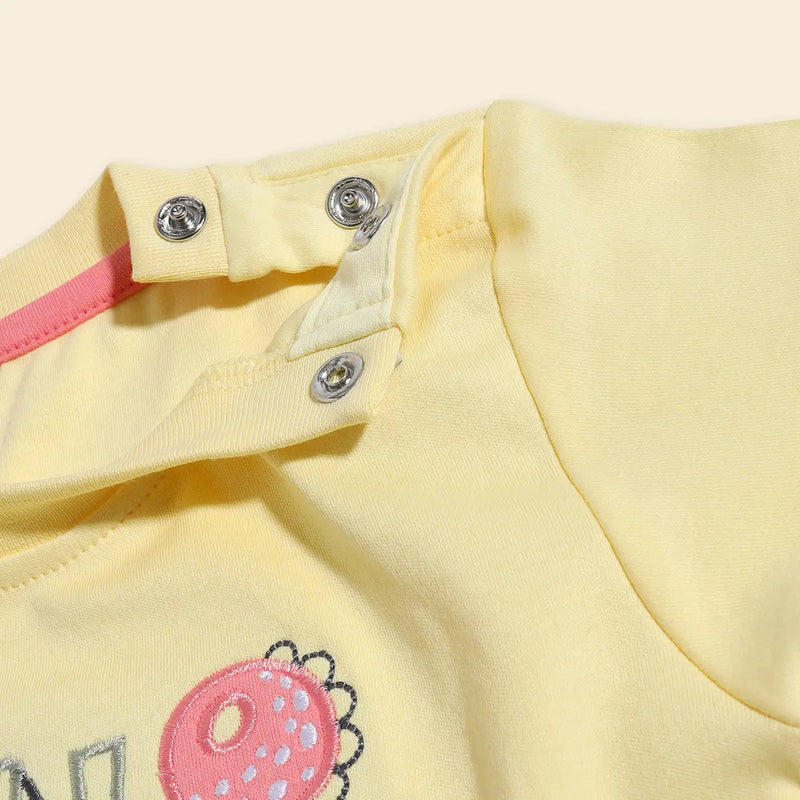 Boys Yellow Patch Embroidered T-Shirt With Shorts Sets Sets