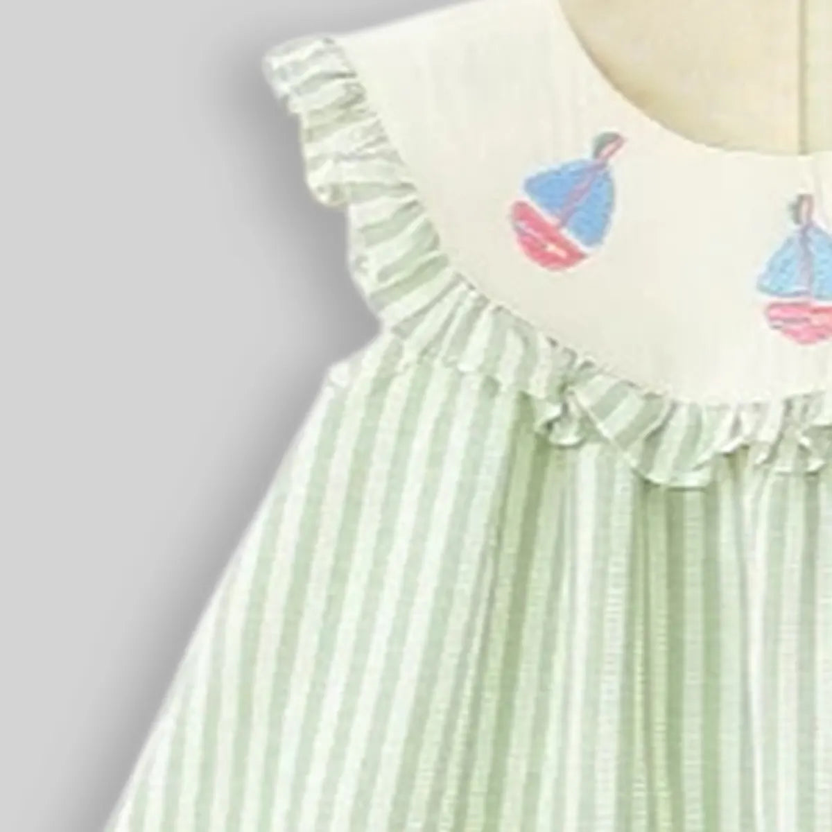 Girls Light Green Stripes Sleeveless A-line Dress With Seaboat Embroidery Casual Dresses