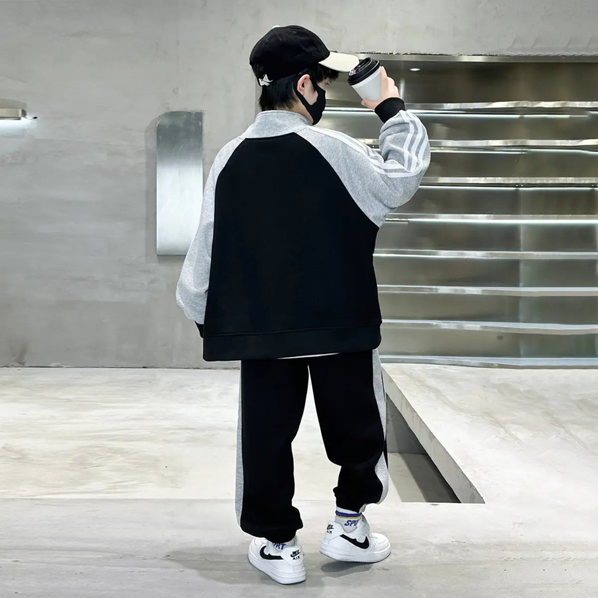 Boys Black Embroidered Sweatshirt With Jogger Sets Sets