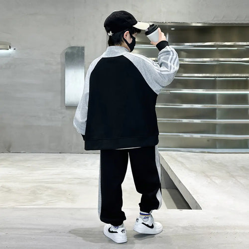 Boys Black Embroidered Sweatshirt With Jogger Sets Sets