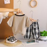 Boys Brown Numbers Printed T-Shirt With Checked Shorts Sets Sets