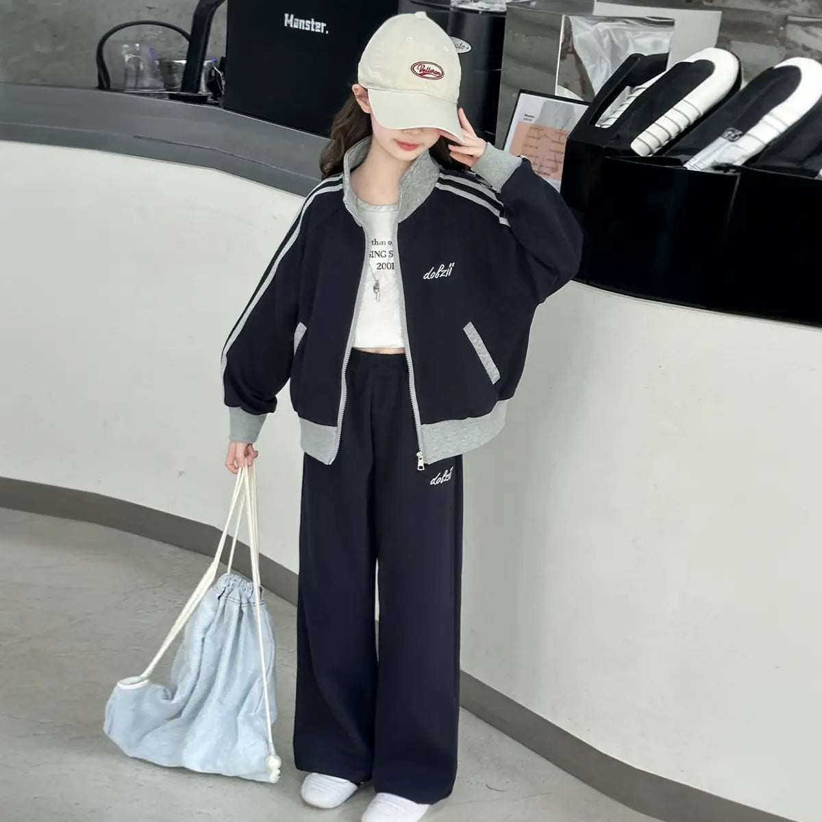 Girls Black Zipper Jacket With Pant Sets Sets
