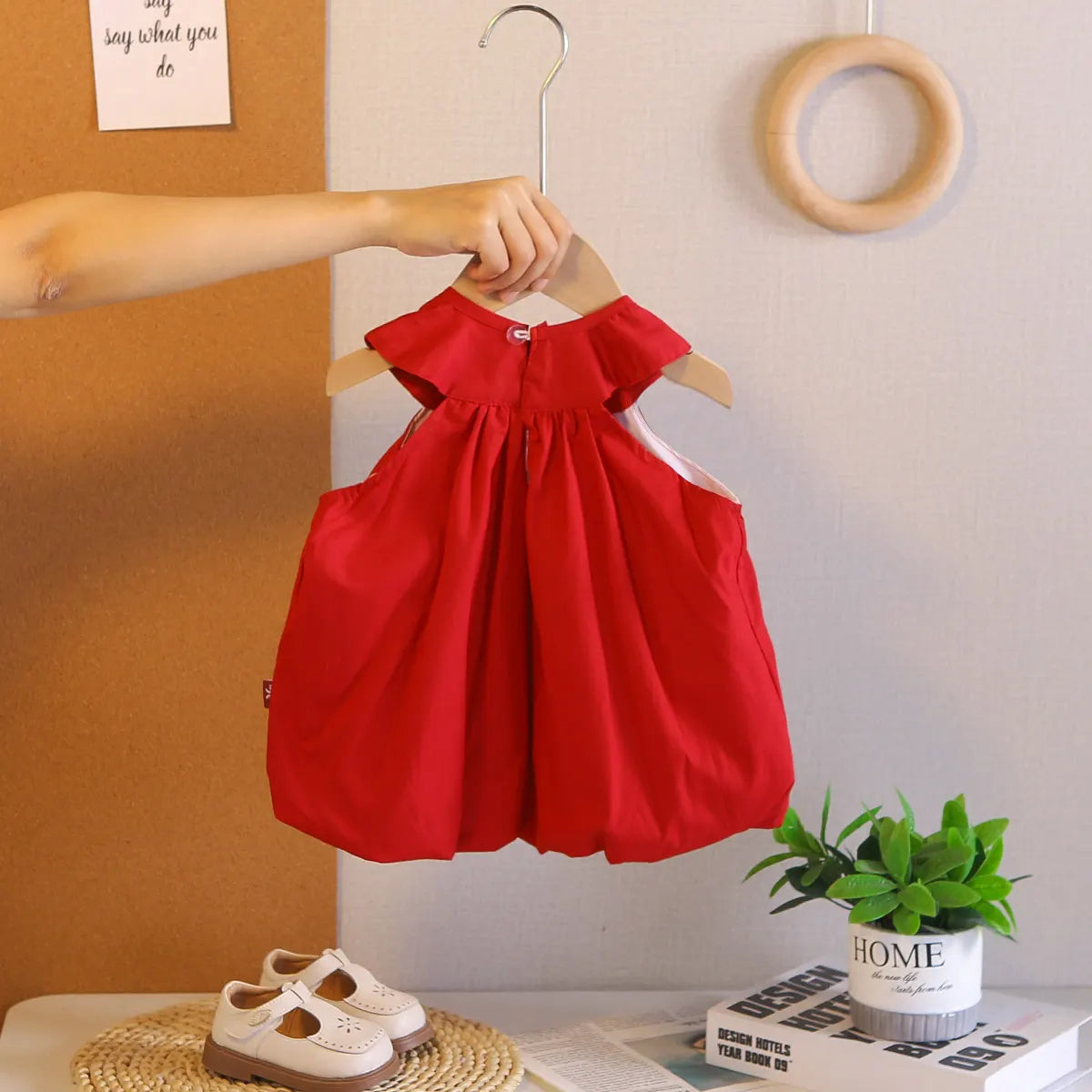 Girls Red Bow Applique Sleeveless Balloon Dress Casual Dresses