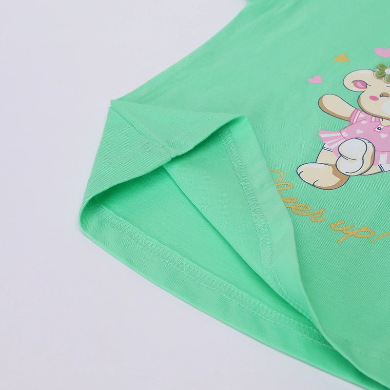 Girls Green Teddy Bear Graphics Puff Sleeve Top With Printed Shorts Sets Sets