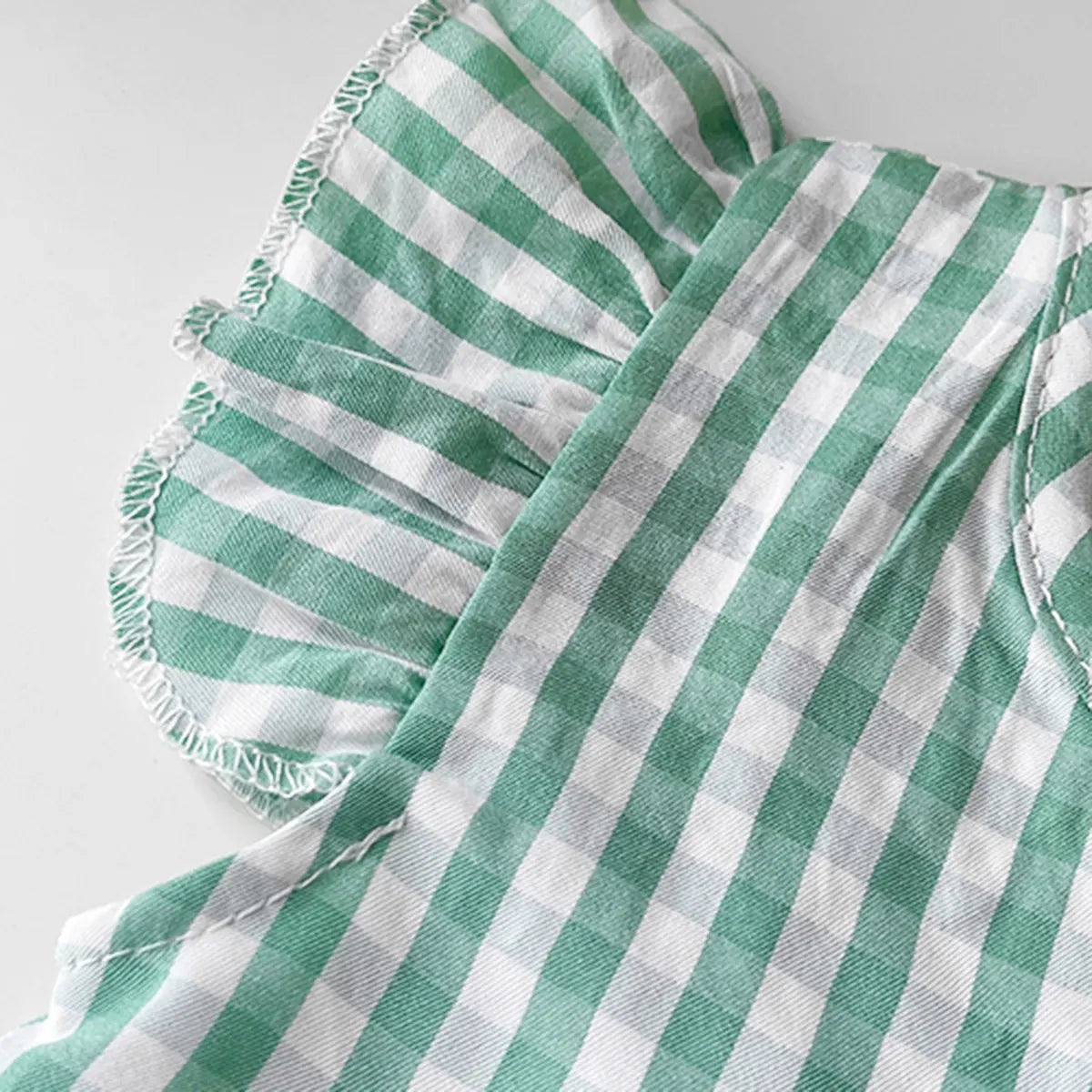 Girls Green Checked Top With Ruffled Hem Shorts Sets Sets