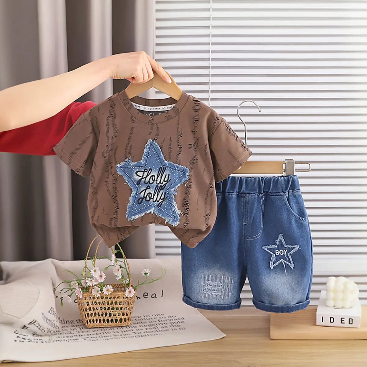 Boys Dark Brown Distress Print Star Applique T-Shirt With Denim Shorts Sets Sets Dark Brown 1-2 Y