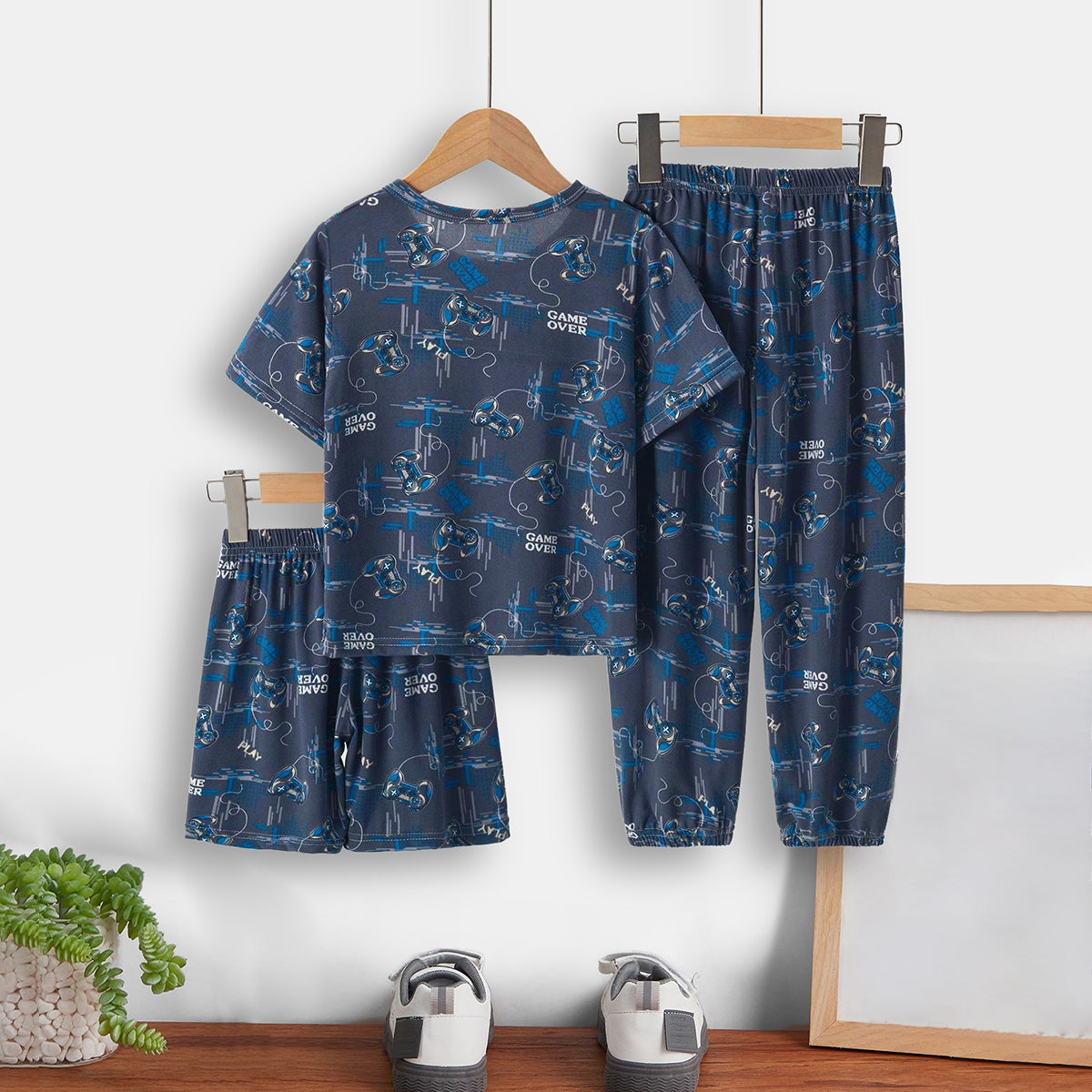 Boys Blue Gaming Print T-Shirt With Shorts And Pajama Set Sets