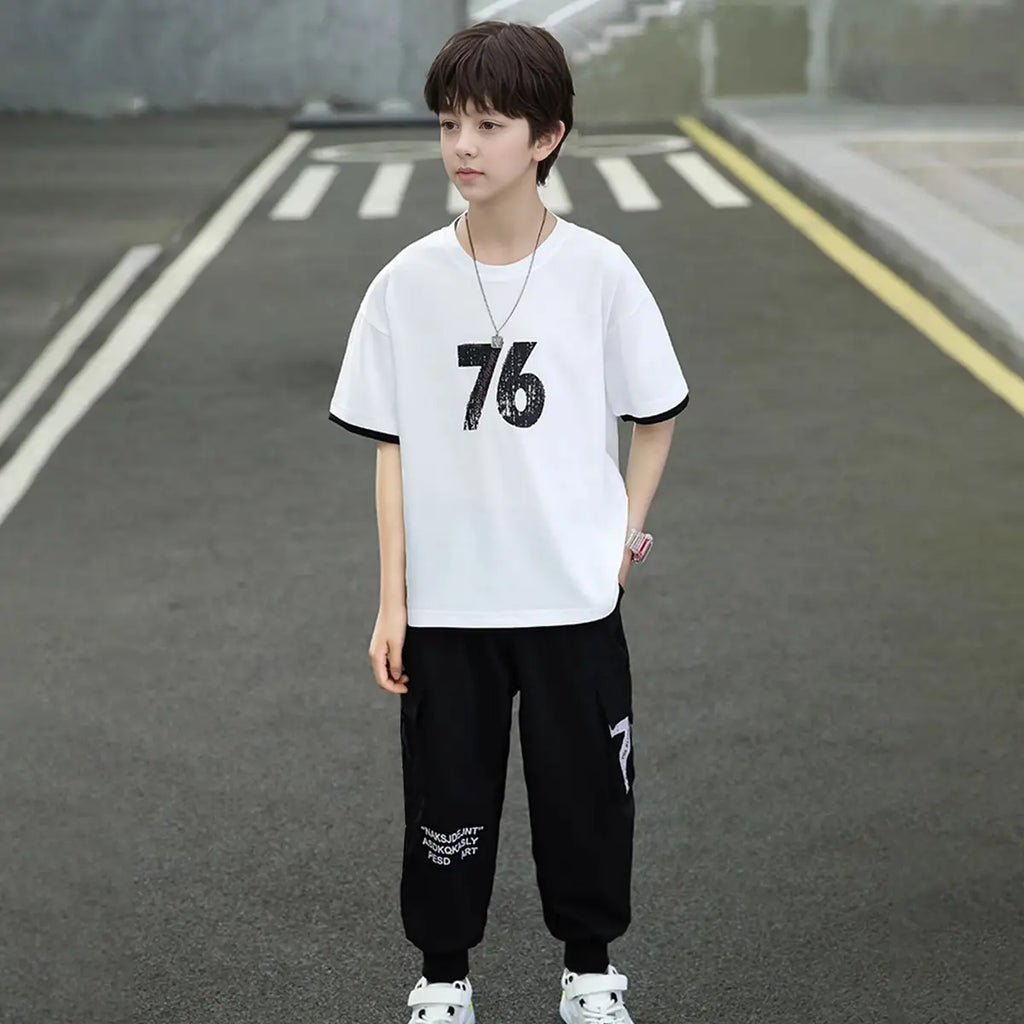 Boys White Alphanumeric Printed T-Shirt With Joggers Set Sets White 5-6 Y