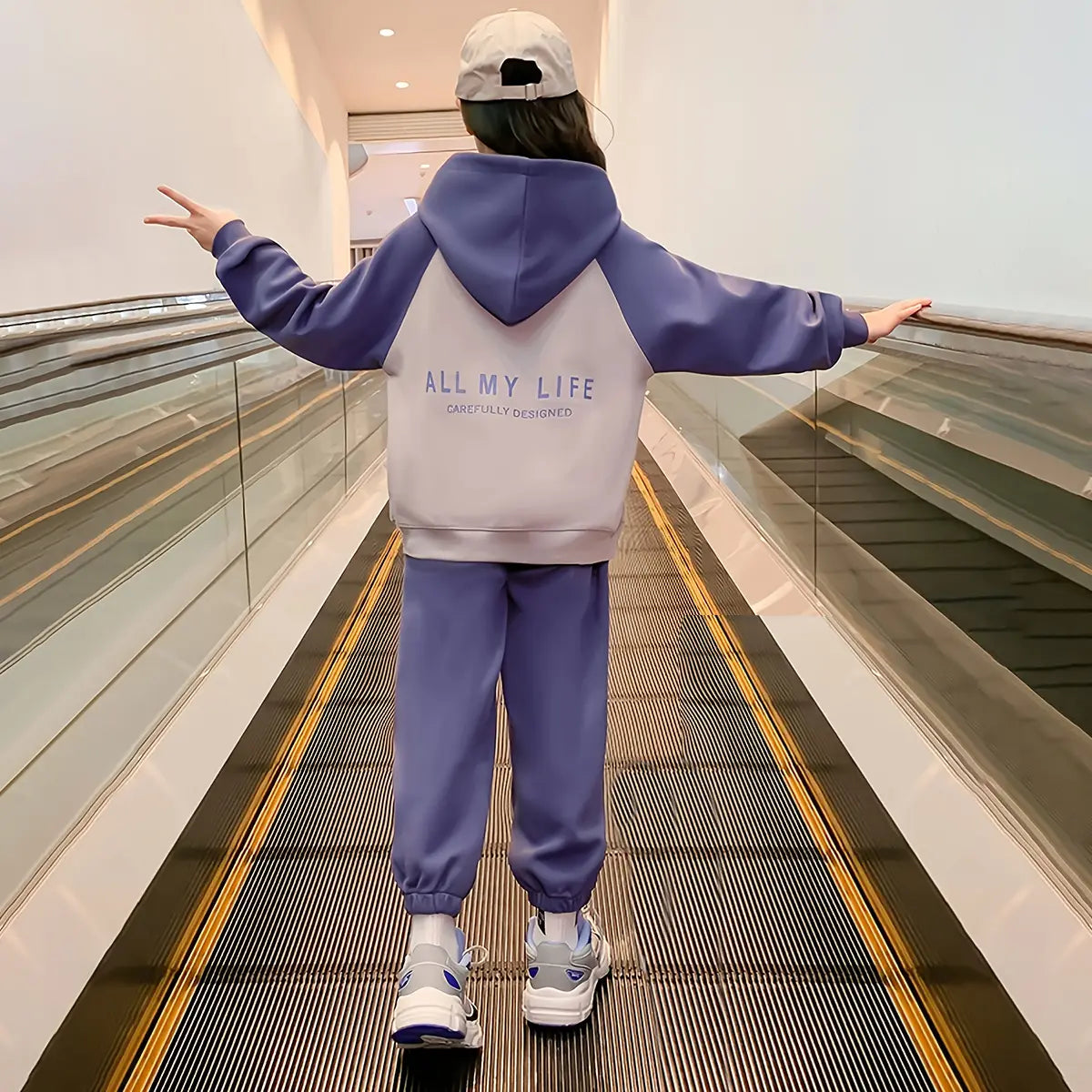 Girls Purple R Letter Printed Hooded Sweatshirt With Jogger Sets Sets