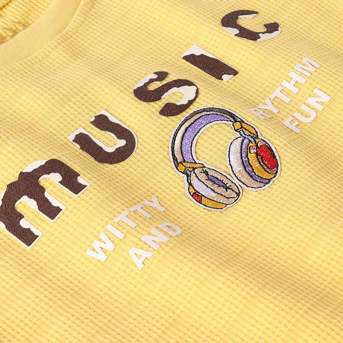 Boys Yellow Music Printed Short Sleeve T-Shirt With Drawstring Shorts Sets Sets