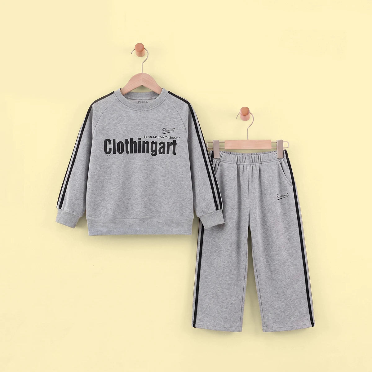 Boys Grey Typographic Printed Sweatshirt With Pants Set Sets Grey 5-6 Y