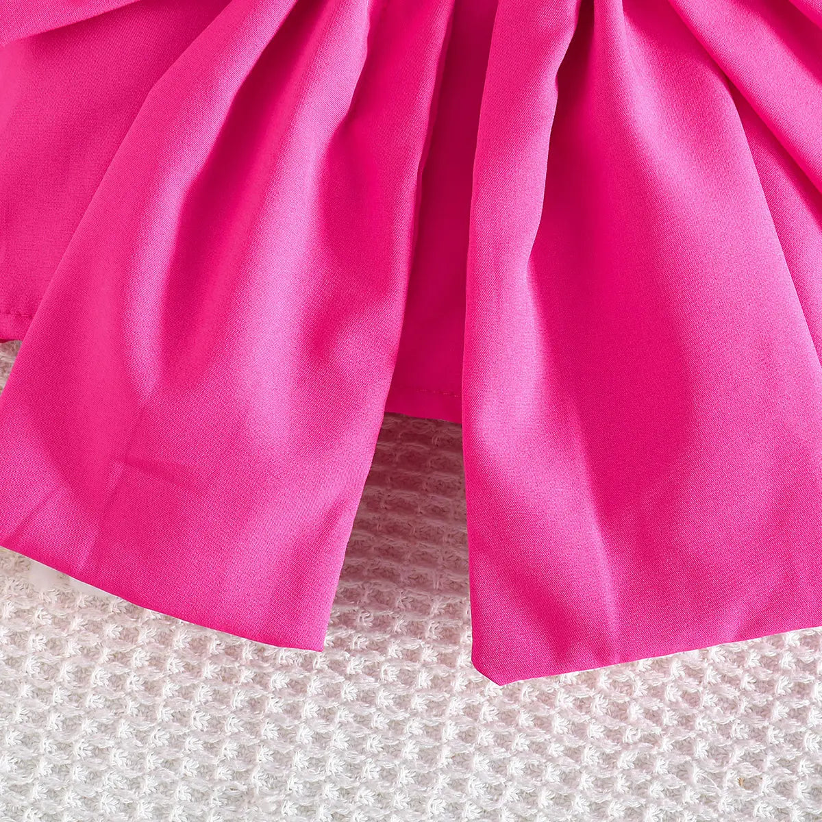 Girls Fuchsia Bow Crop Top With Floral Embroidered Denim Shorts Sets Sets