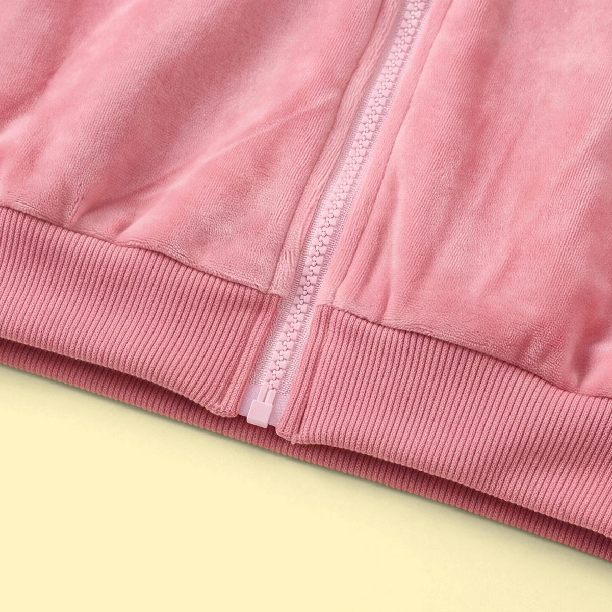 Girls Pink Typographic Printed Hooded Zipper Jacket With Jogger Sets Sets