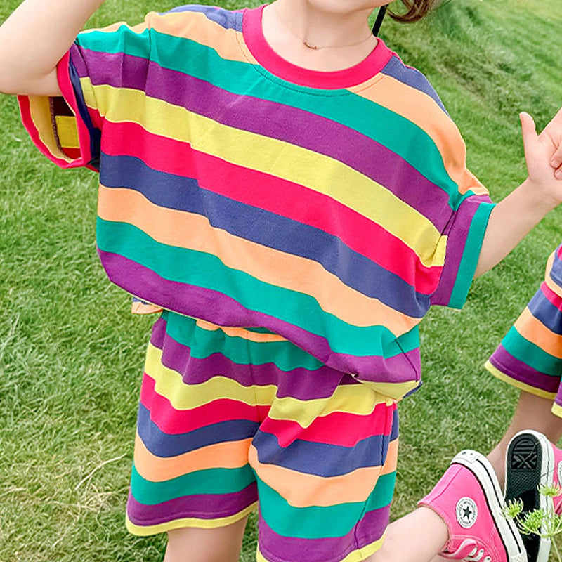 Girls Multicolor Striped Drop Shoulder T-Shirt With Shorts Sets Sets