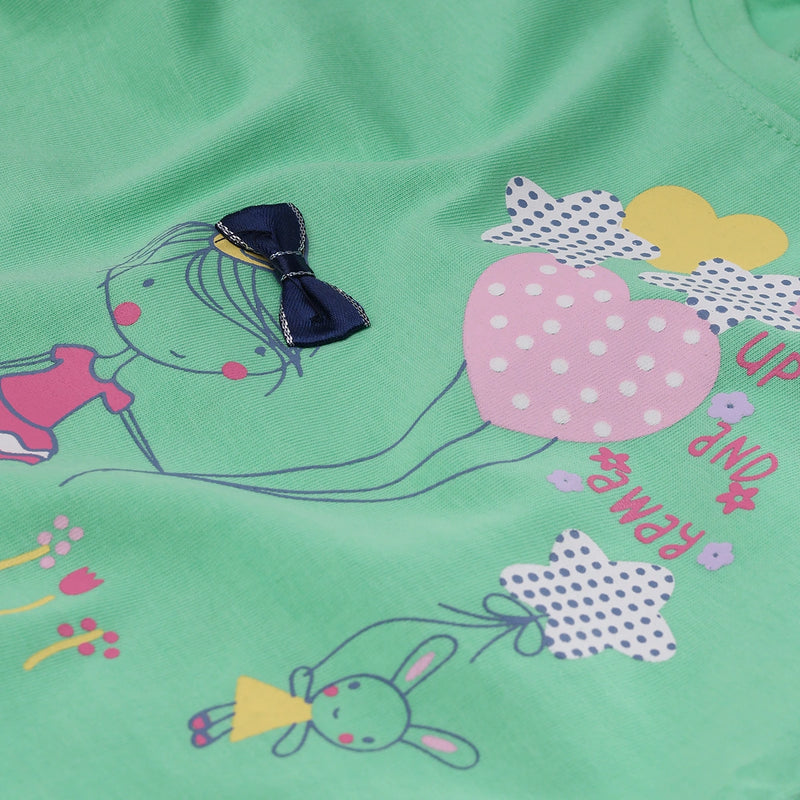 Girls Green Heart Graphic Puff Sleeve Top With Floral Shorts Sets Sets