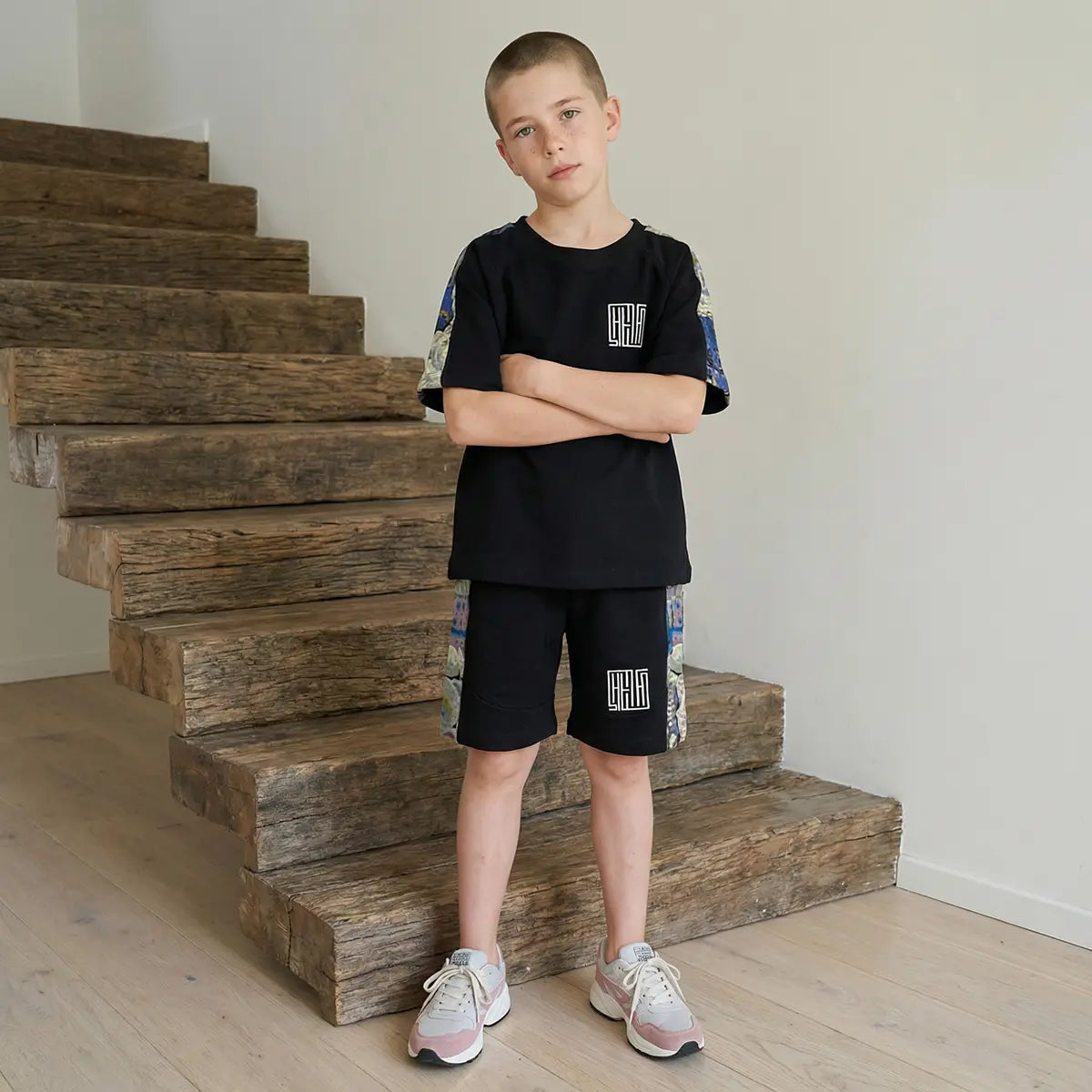 Boys Black Abstract Print Raglan Sleeves T-Shirt With Shorts Co-ord Sets Sets
