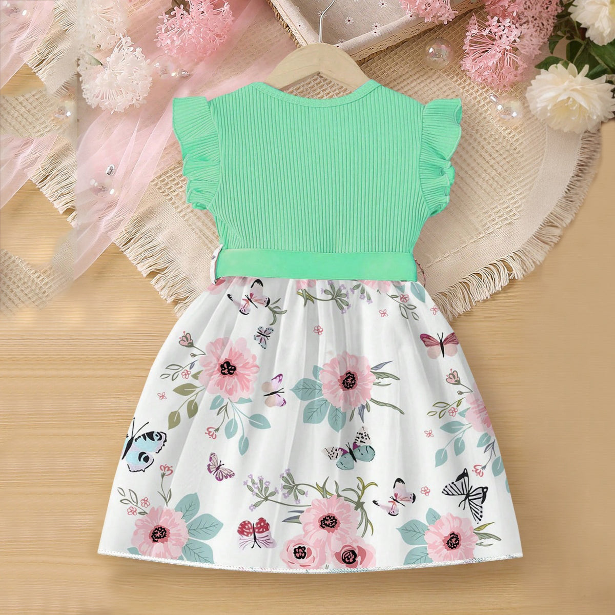 Girls Green Flared Sleeve Floral Printed Dress Casual Dresses